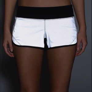SOLD! Lululemon Reflective speed shorts SZ 4